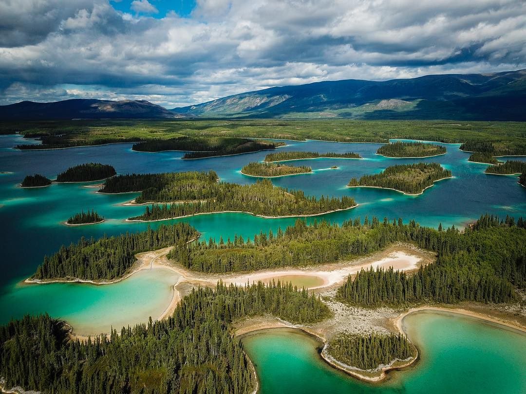 Boreal peaks and lakes of Dene K'éh Kusān, Kaska territory